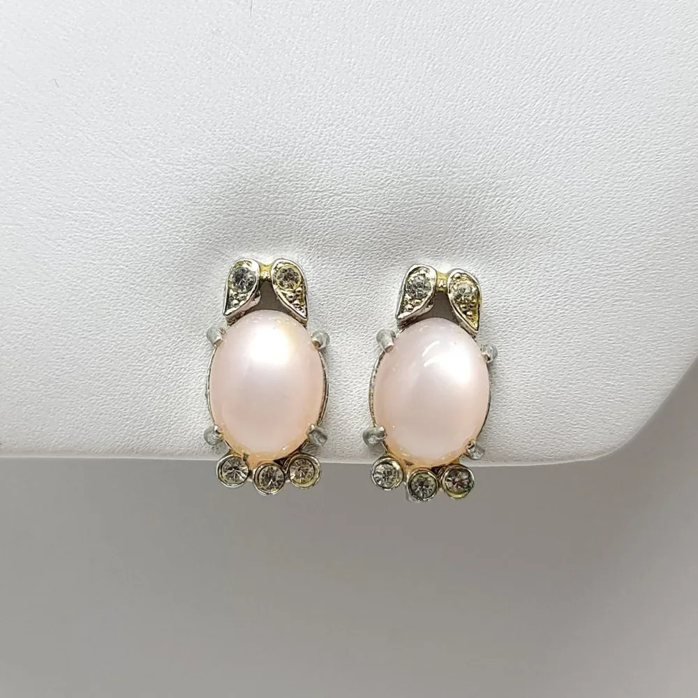 Coro Silver Tone Pink Cat Eye Oval Clear Rhinestone Screw Back Earrings Vintage